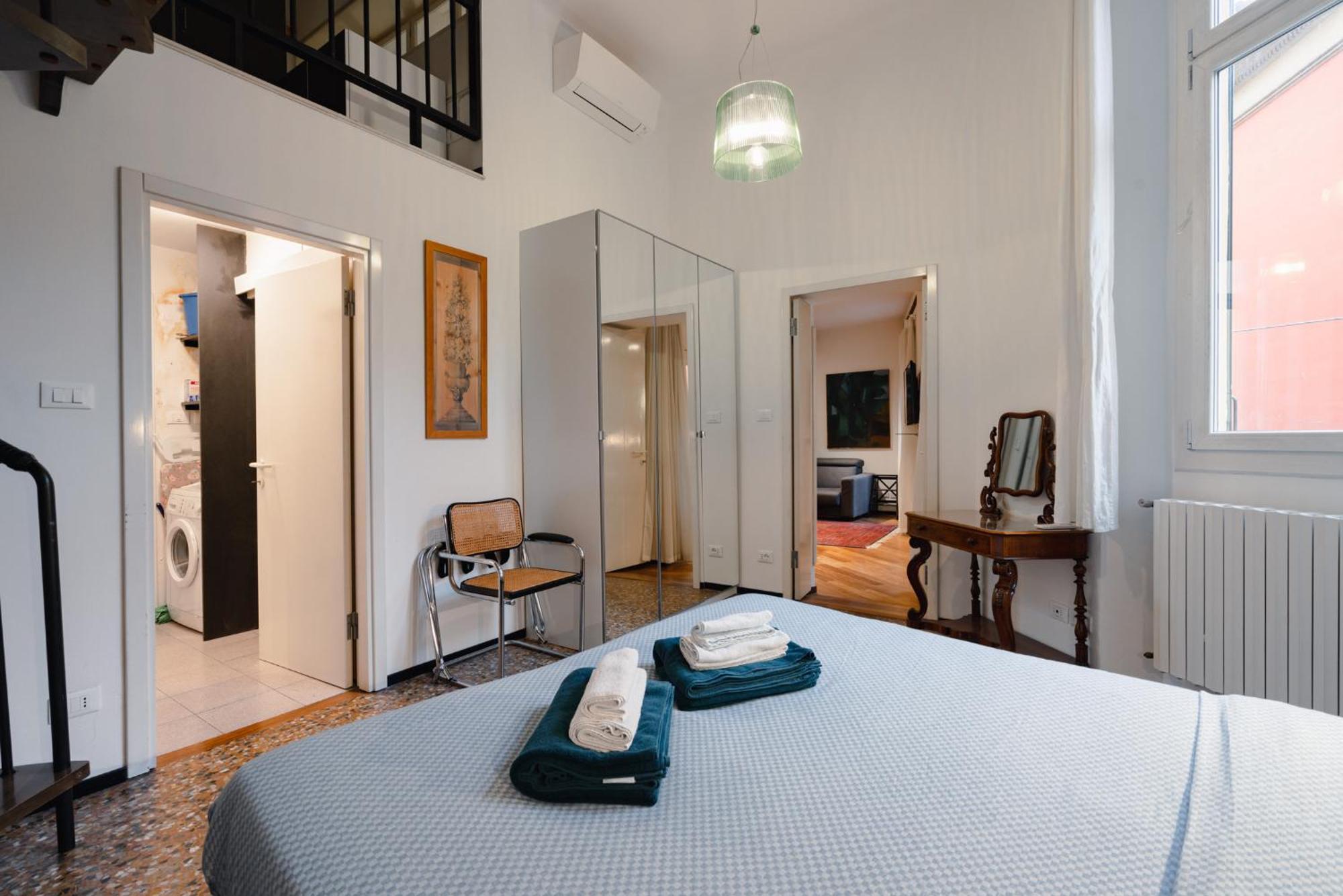 Palazzo Rialto Antique Apartment Bologna Exterior photo